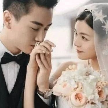 对婚姻专一的女命八字特征